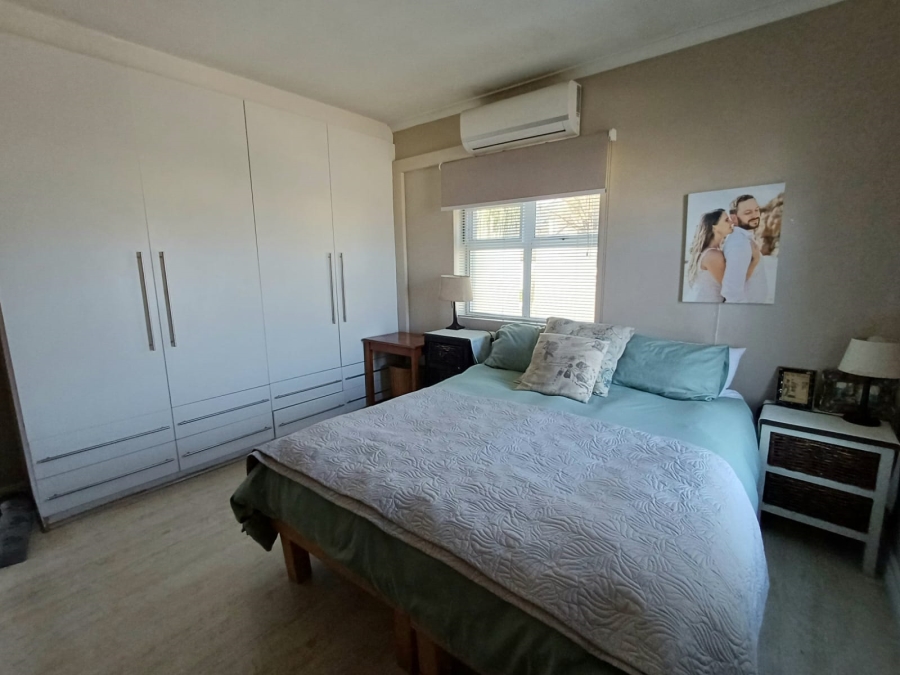 2 Bedroom Property for Sale in Protea Heights Western Cape